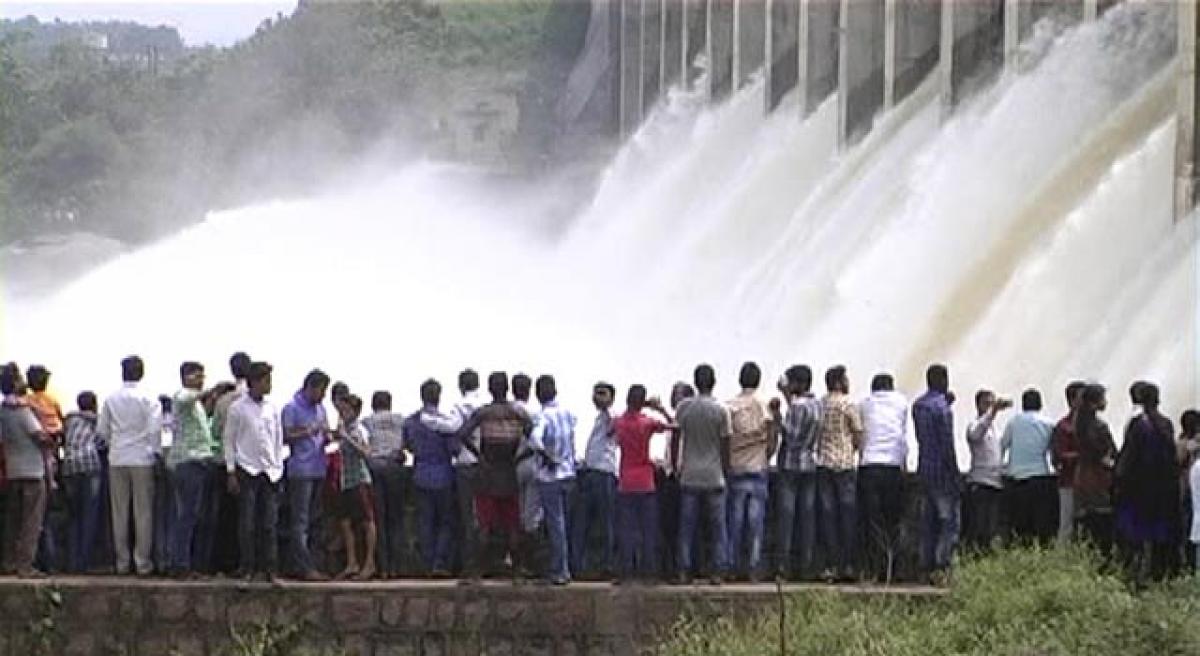 Irrigation projects attract tourist flow