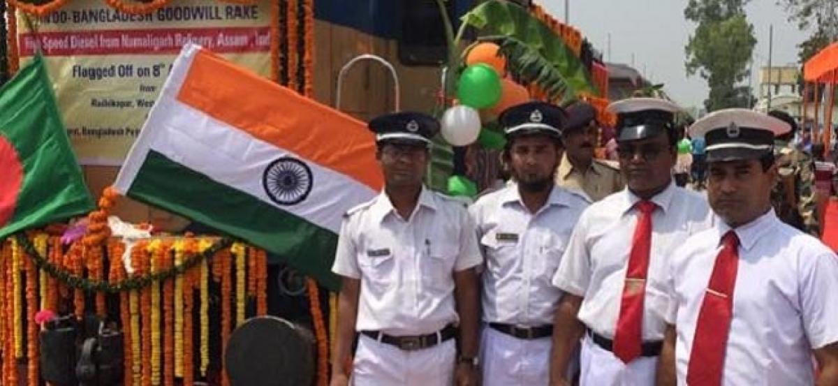 PM Modi, PM Hasina and CM Banerjee flag off Indo-Bangla passenger train