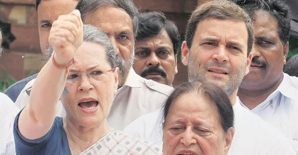 Sonia to lead Cong march to President today