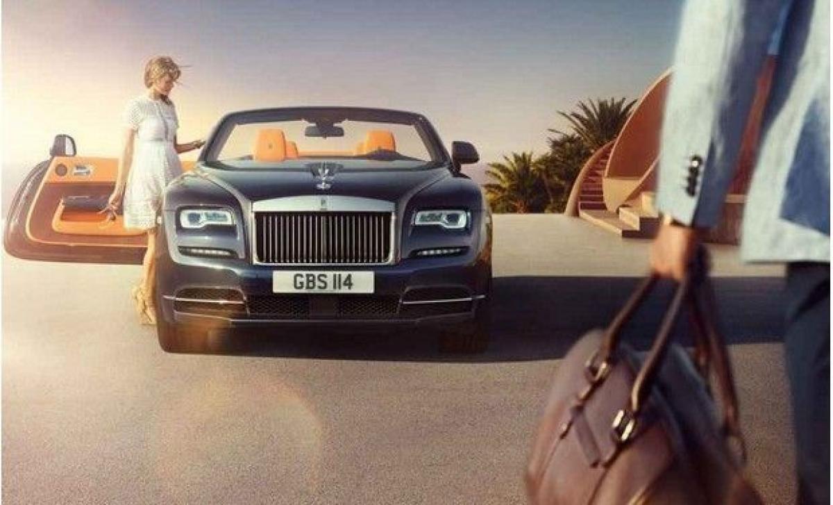 Rolls-Royce unveils Dawn; likely to debut in India next year