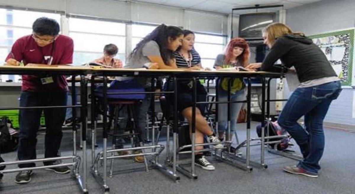 Standing desks may help reduce weight in kids