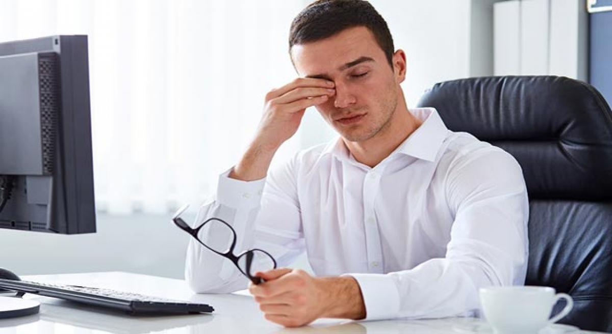 High use of digital devices increases dry eyes problem