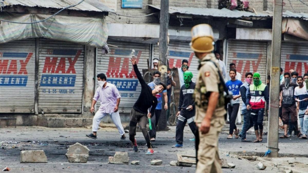 All-party delegation briefed of prevailing situation in Kashmir ahead of visit