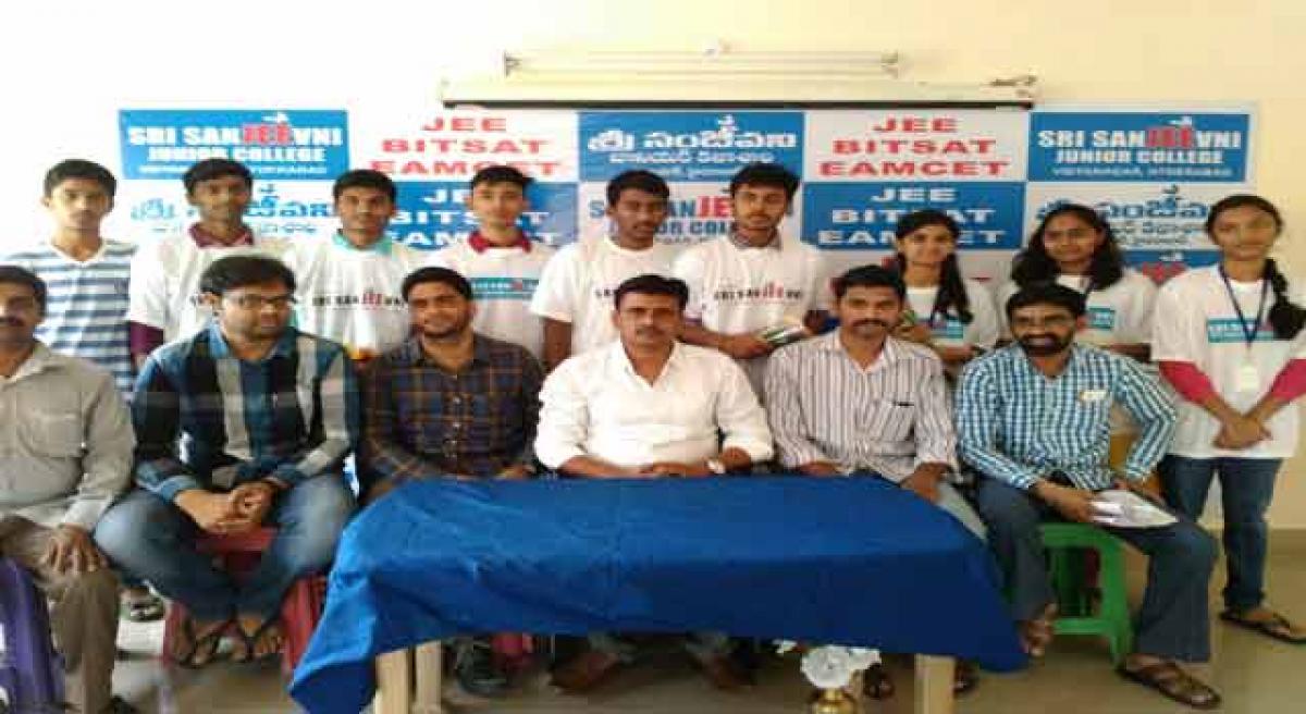 Sri Sanjeevni students strike big