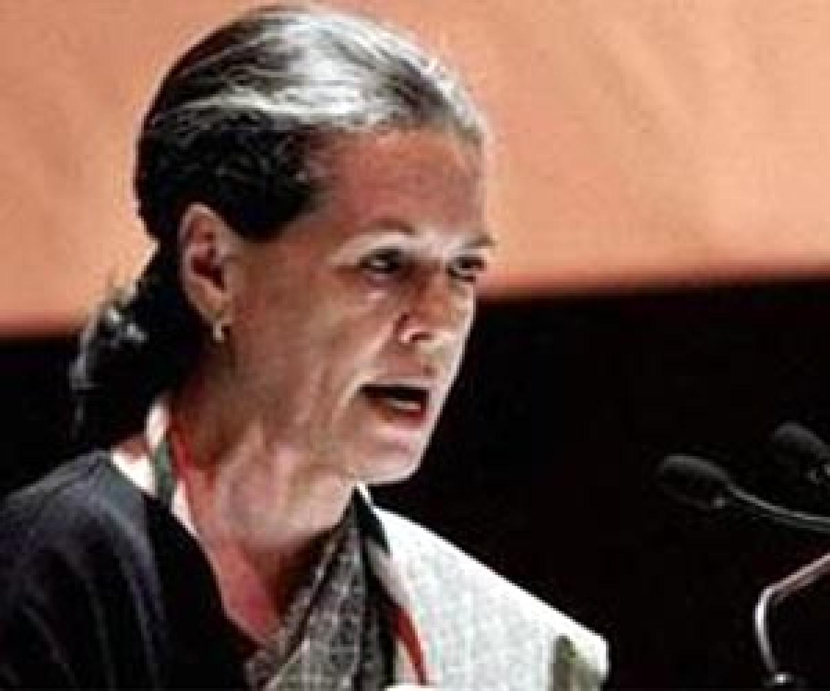 Sonia to meet Lankan PM;first public engagement since August