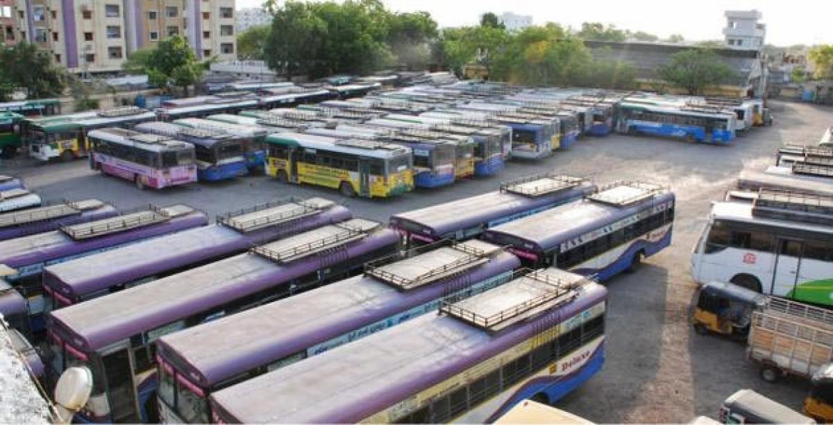 TSRTC makes 4 crore revenue