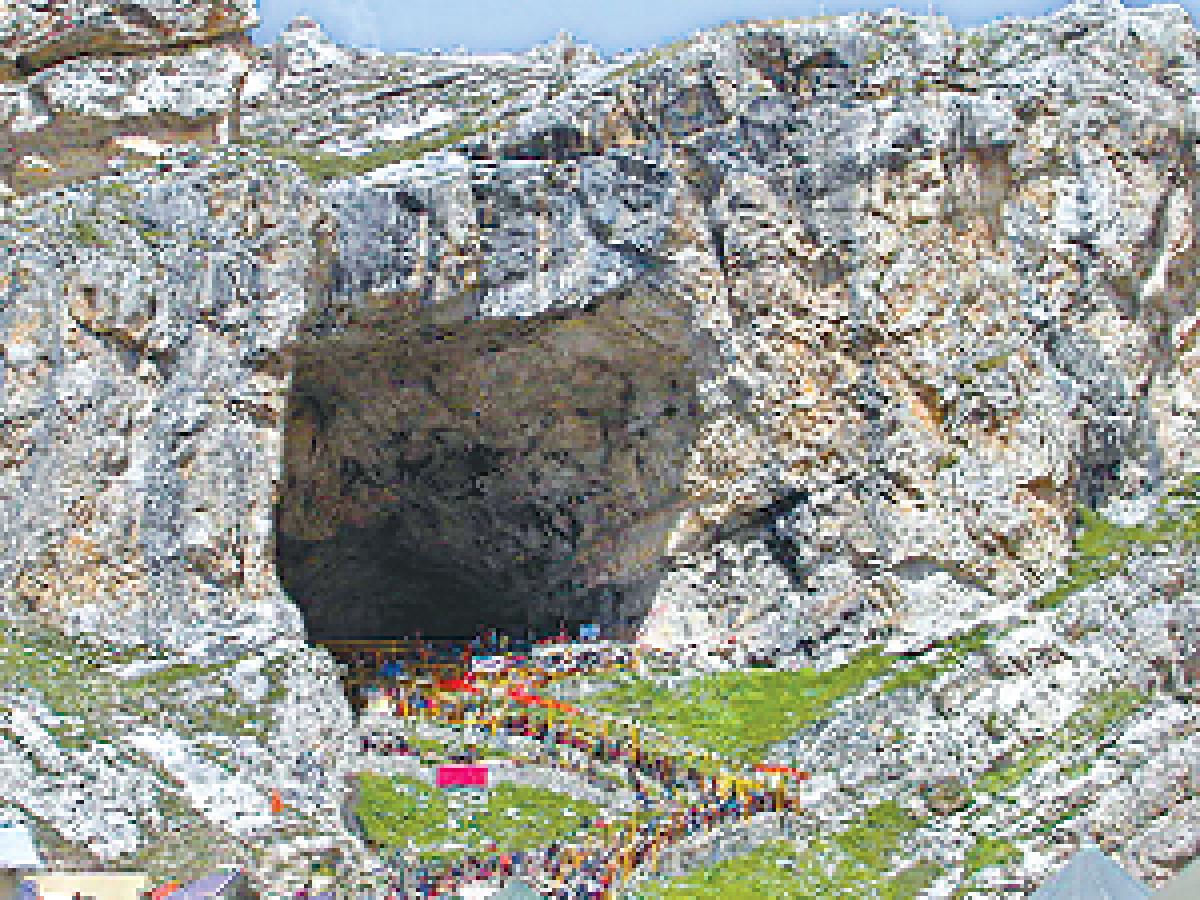 No move to curtail Amarnath Yatra