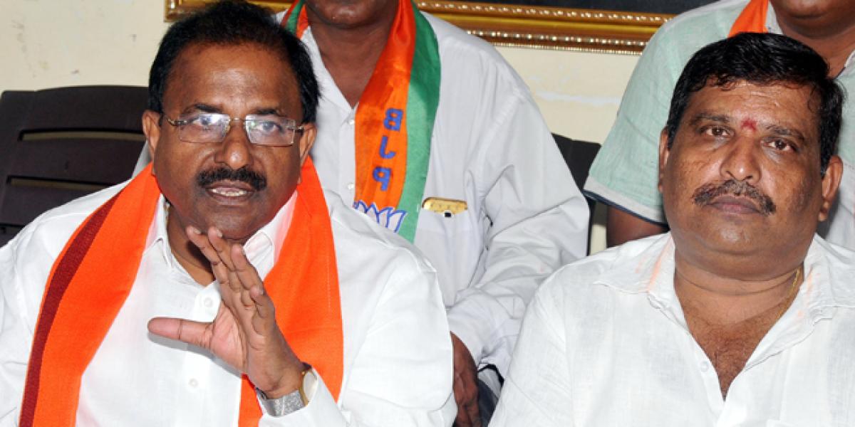 BJP MLC  Somu Veerraju seeks CBI probe against graft in TDP govt