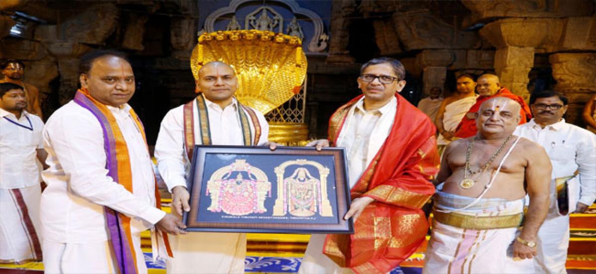 SC Judge worships Lord Balaji