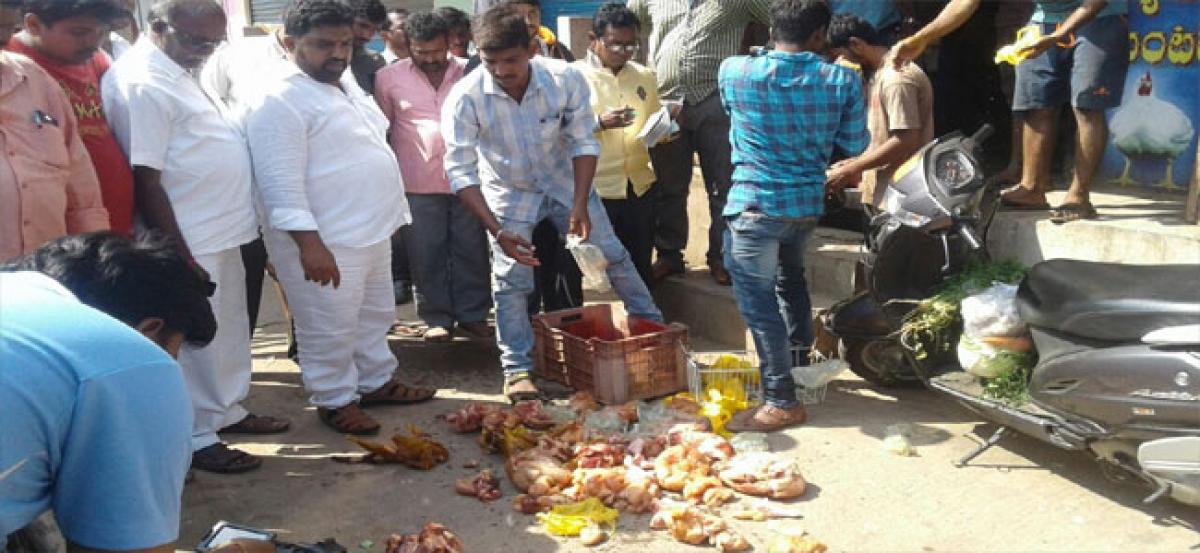 Stale meat sellers fined