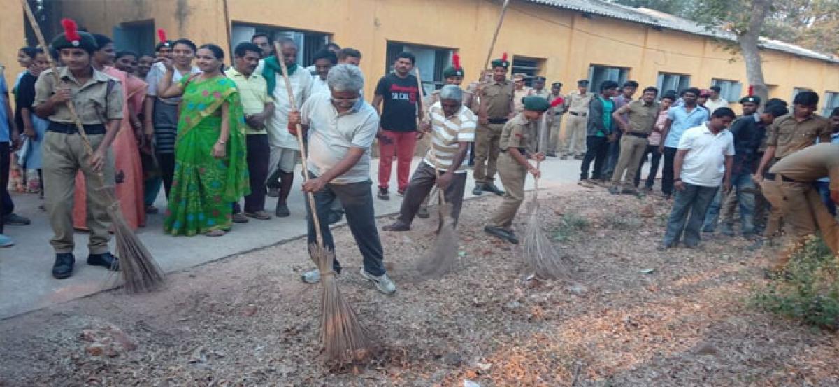 Minister cleans govt college premises
