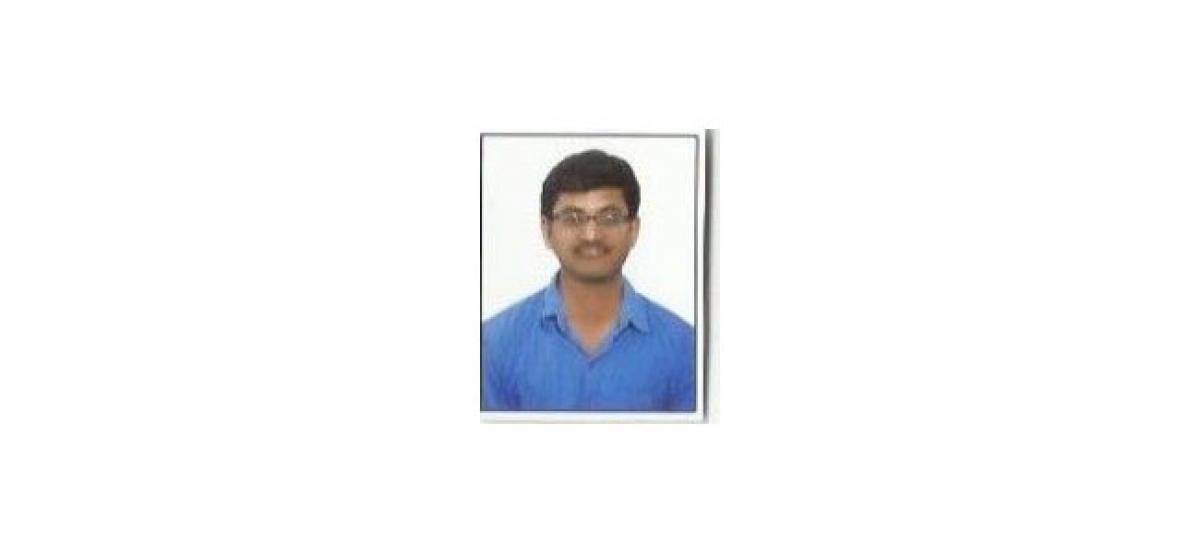 Hanumantha Rao from YN College topper at varsity-level