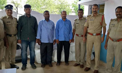 Three persons nabbed for smuggling gutka in Nizamabad