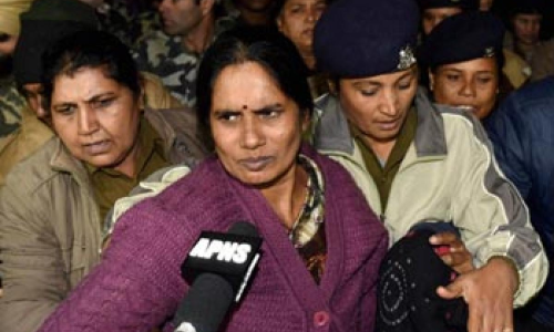 Juvenile convict freed as Nirbhaya parents protest