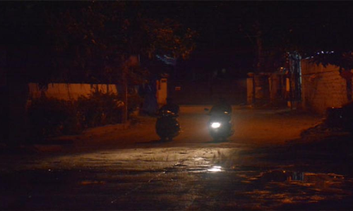 Faulty street lights plunge city lanes into darkness