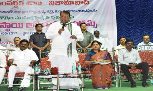 Pocharam directs officials to speed up Mission Kakatiya works