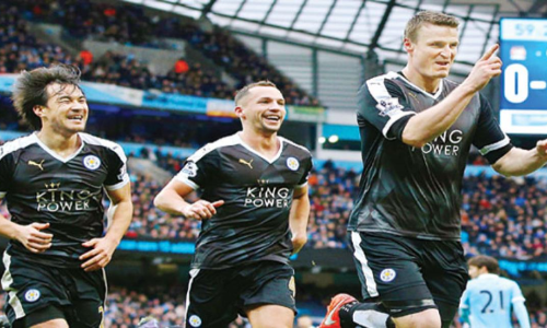 Leicester stun Man City