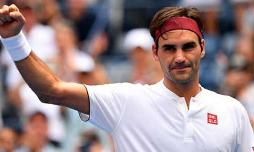 US Open: Federer beats Paire to enter third round