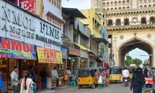 Vendors in a tug-of-war with traders near Charminar