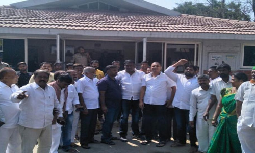 Congress leaders held Prajaswamya Parirakshana Deeksha