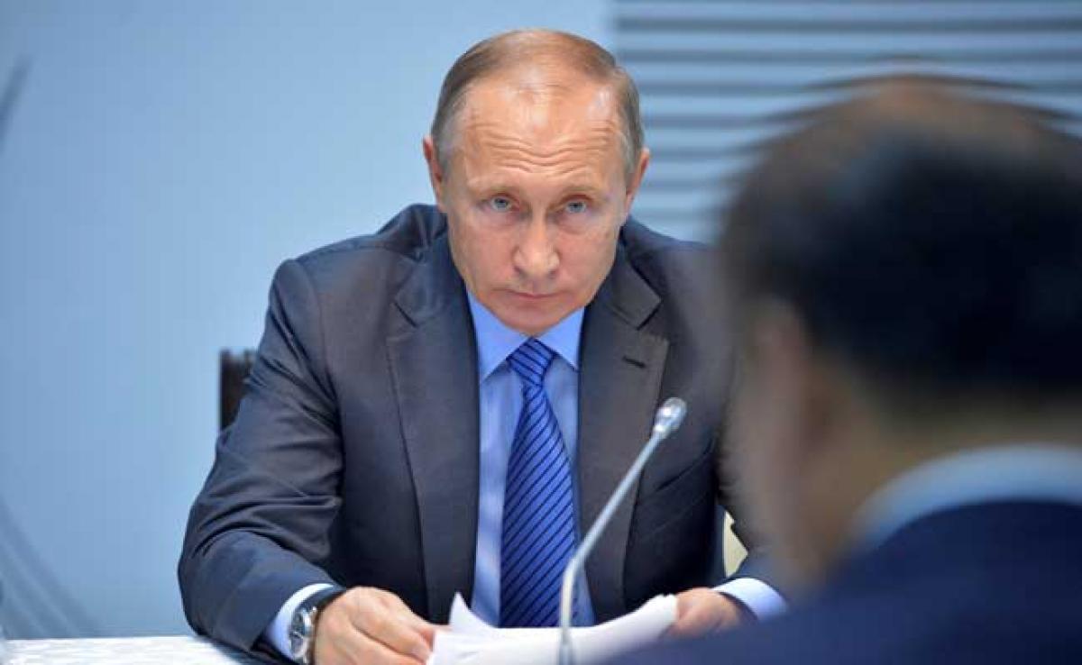 Vladimir Putin Pardons Woman Sentenced To 7 Years In Penal Colony For Text Message