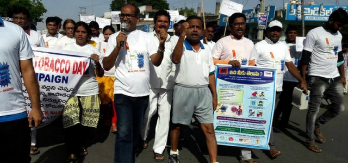 Medical fraternity conducts anti-smoking drive in Nalgonda