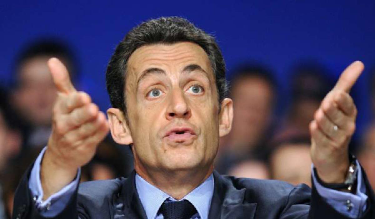 Wearing a burkini is a political act, militant, a provocation says Sarkozy 