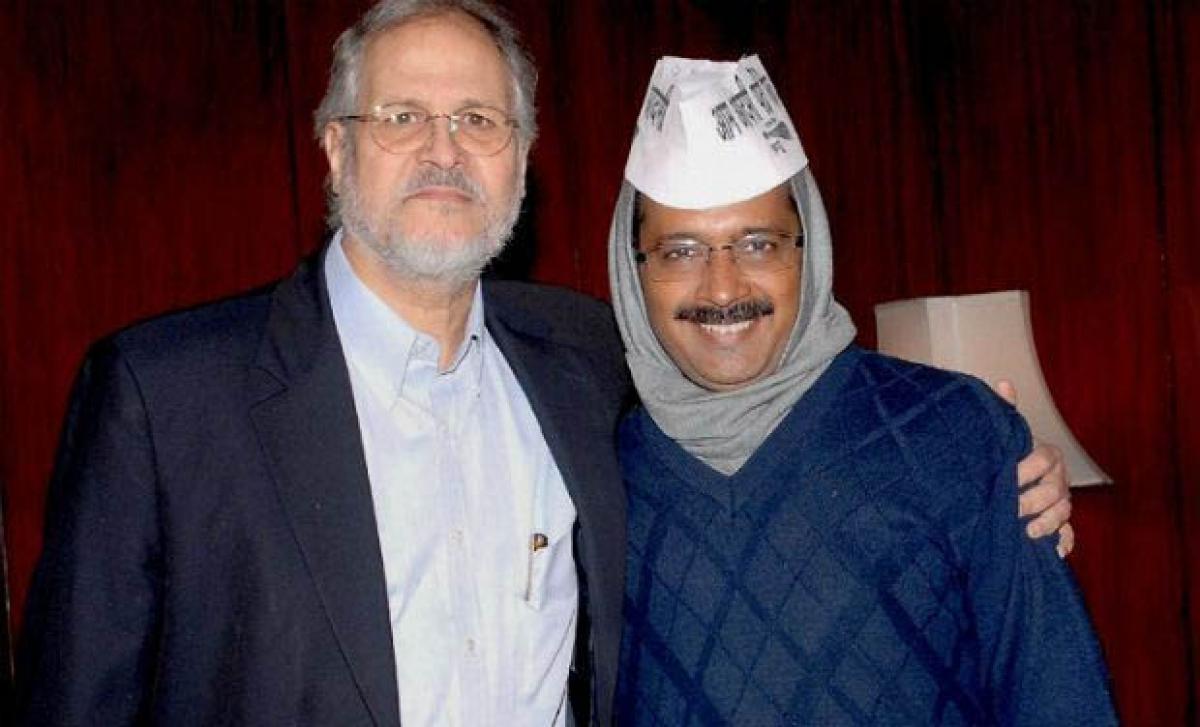 Good man with bad political bosses, Arvind Kejriwal defends Najeeb Jung