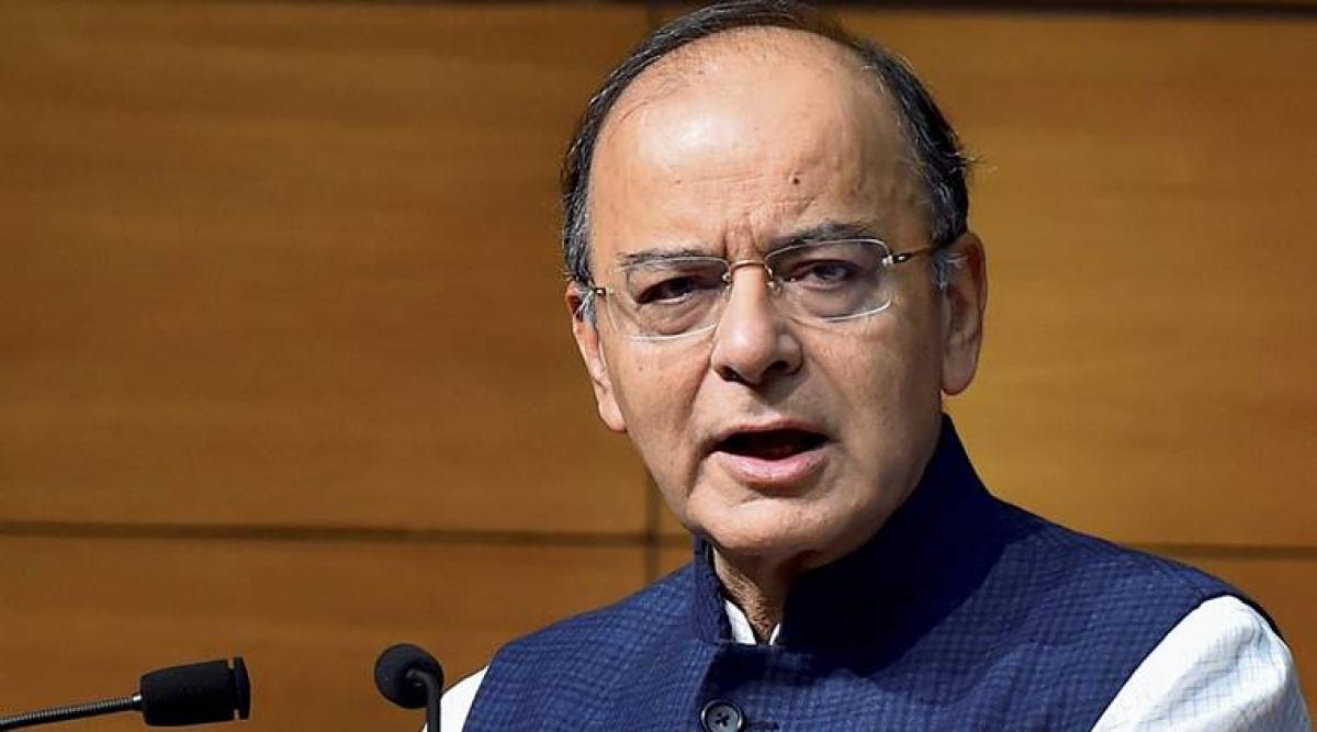 Arun Jaitley injured while boarding helicopter