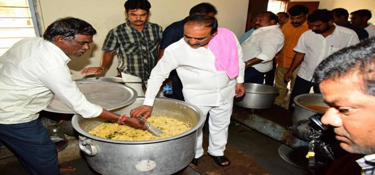 Change breakfast menu, Eatala directs welfare hostel staff