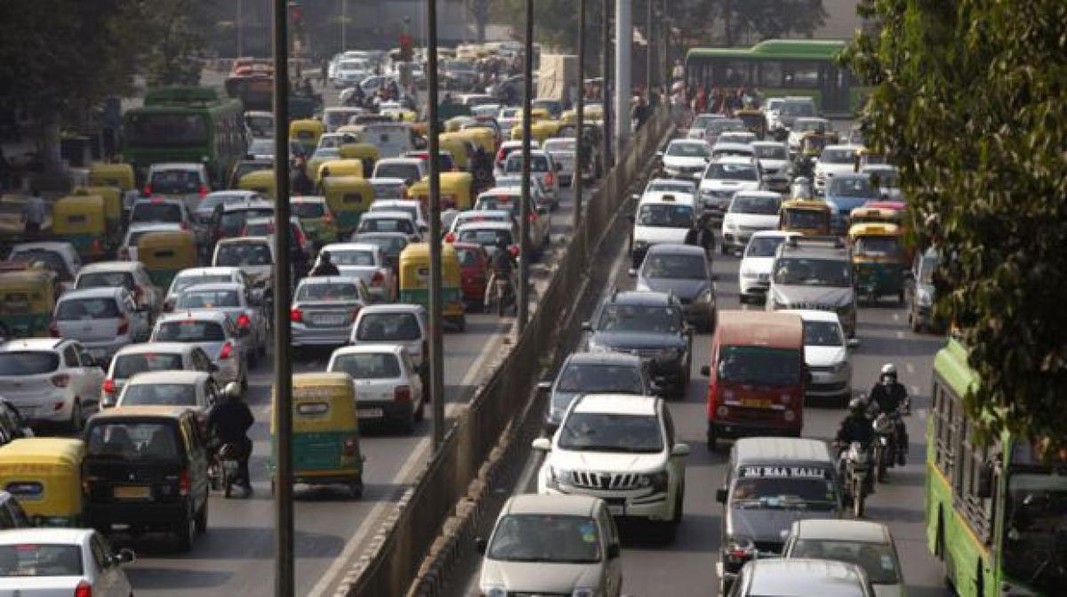 Odd-even scheme: Why are women and two-wheelers exempt, HC asks Delhi govt