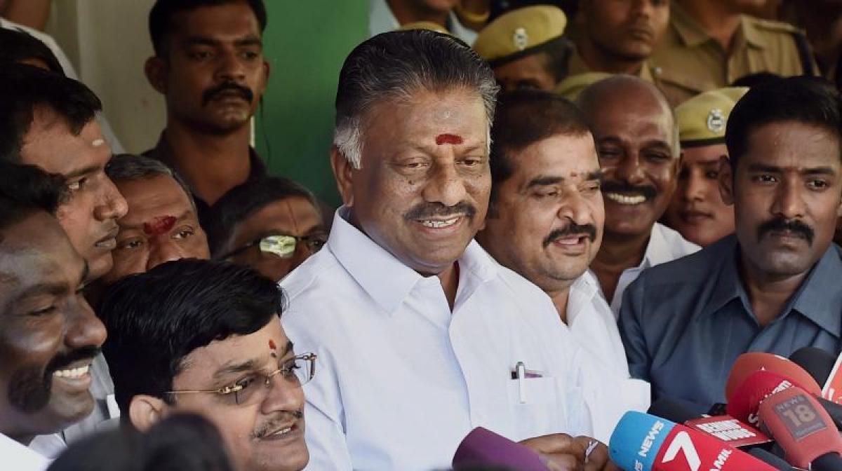 TN Governor to meet Panneerselvam first