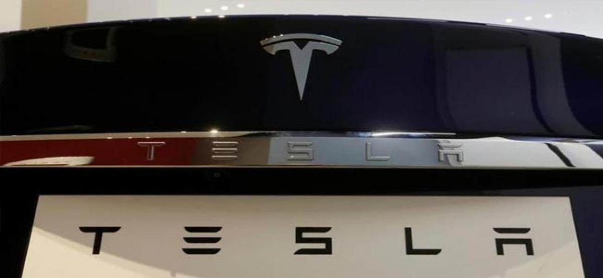 Tesla raises $1.2 billion, 20 percent more than planned