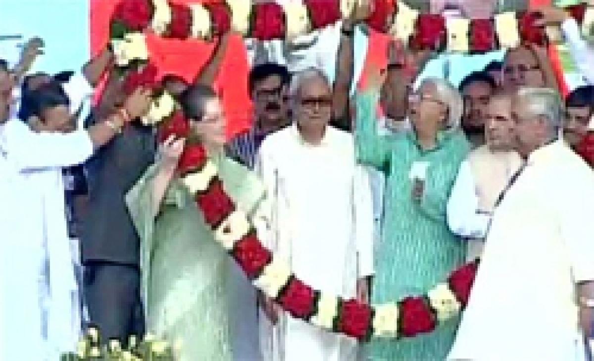 Swabhiman rally: Sonia Gandhi dubs Modi-led NDA as anti-farmer