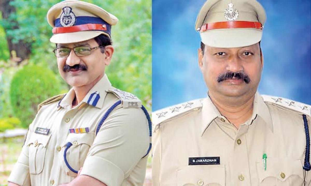 Awards for 2 Warangal police officers