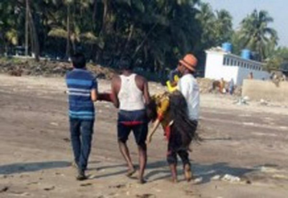 13 students drown off Murud beach