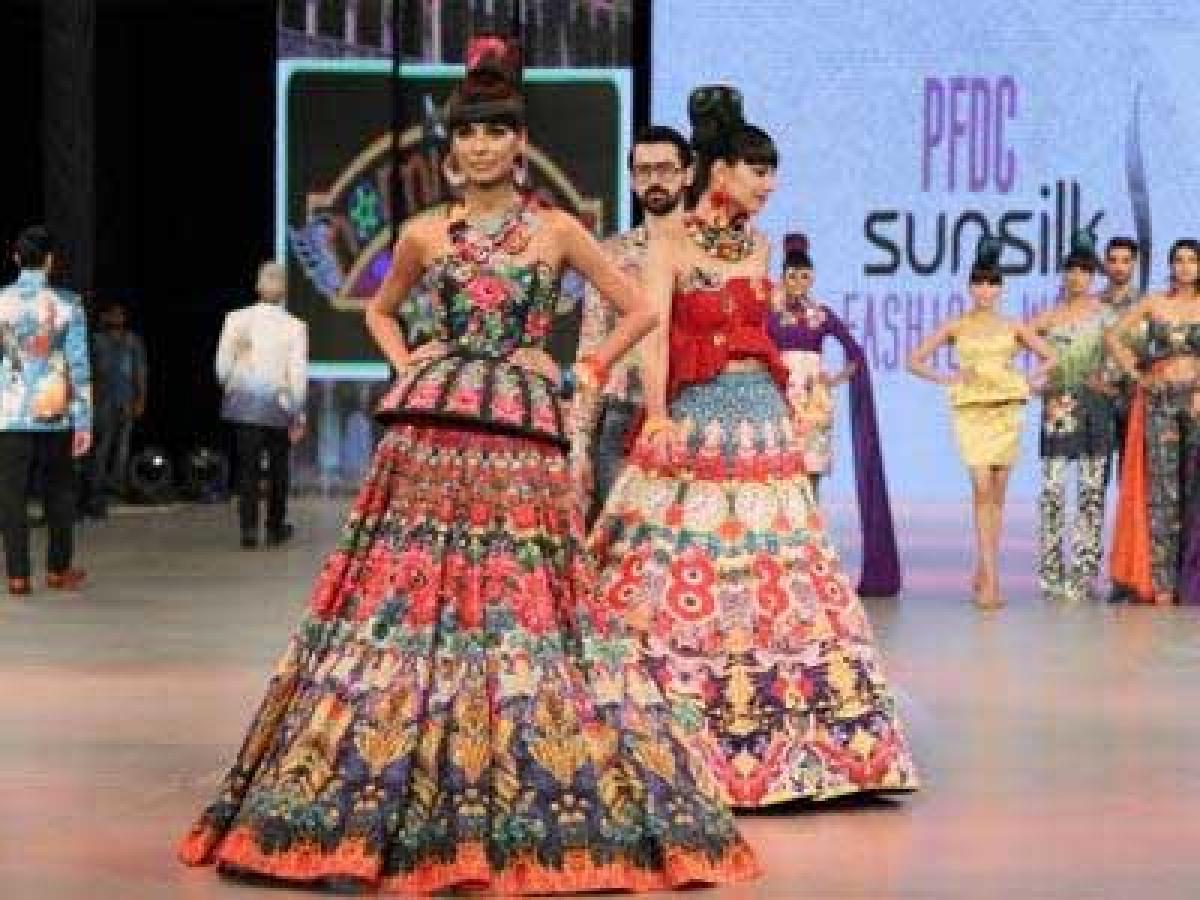 Pakistan fashion gala ruled by boot cuts, geometrics