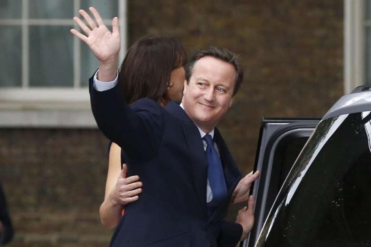 Britains former PM David Cameron resigns from Parliament