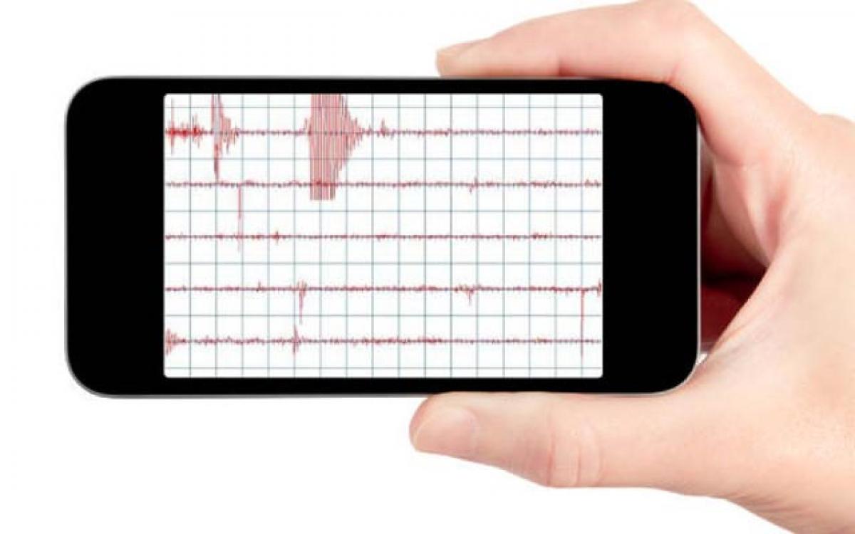 App that turns smartphones into quake detectors