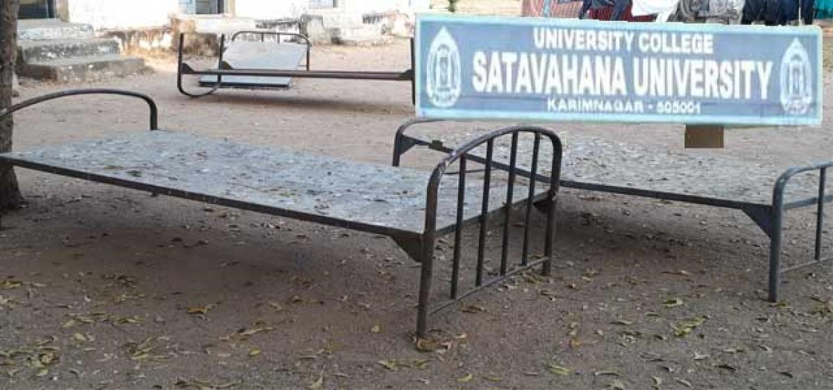 Strike throws Satavahana University into chaos