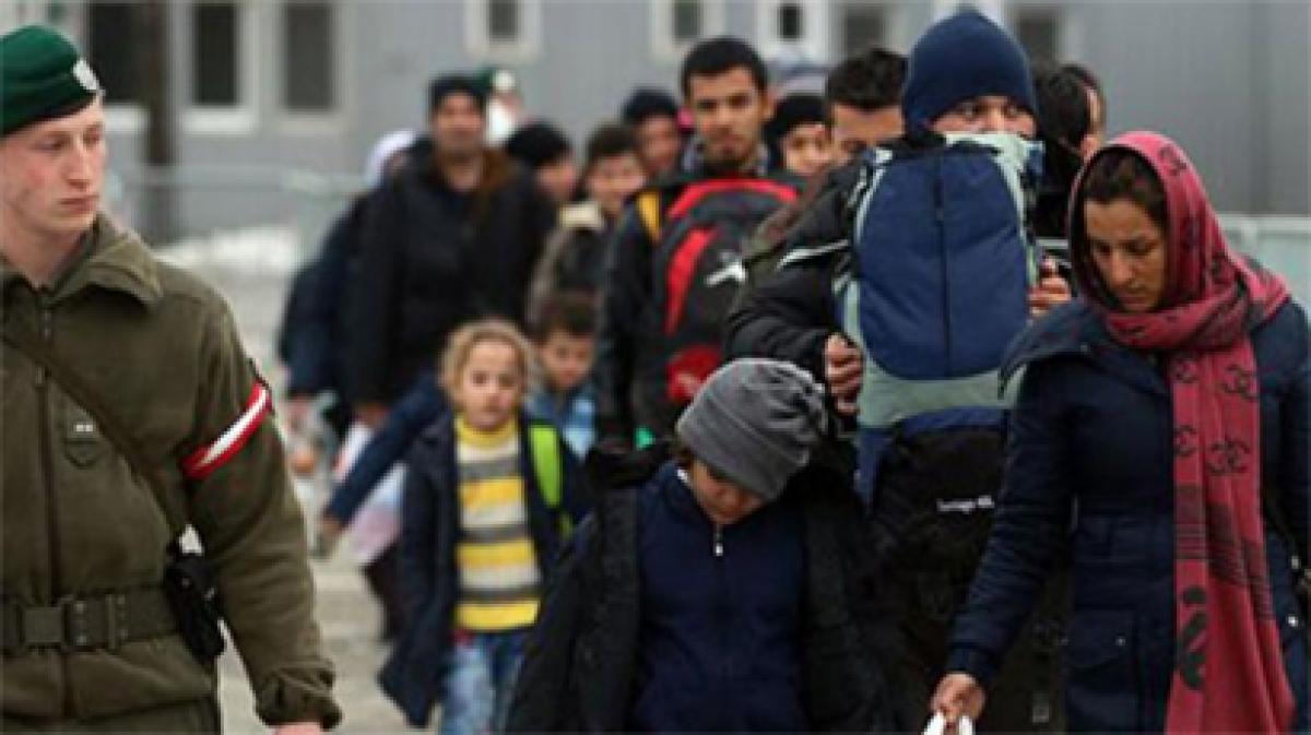 Austria caps migrants, agrees to cooperate better with Greece