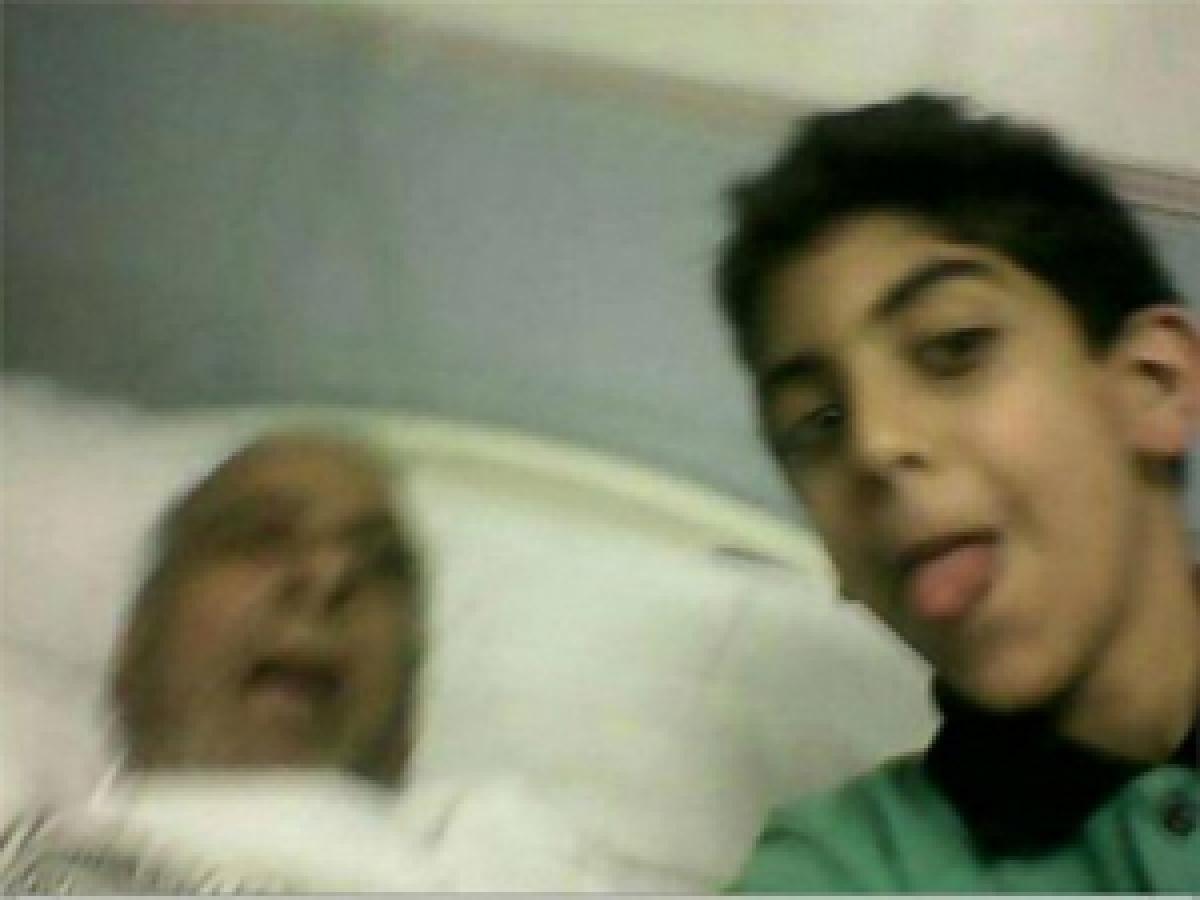 Selfie with grandfathers body draws social media outrage