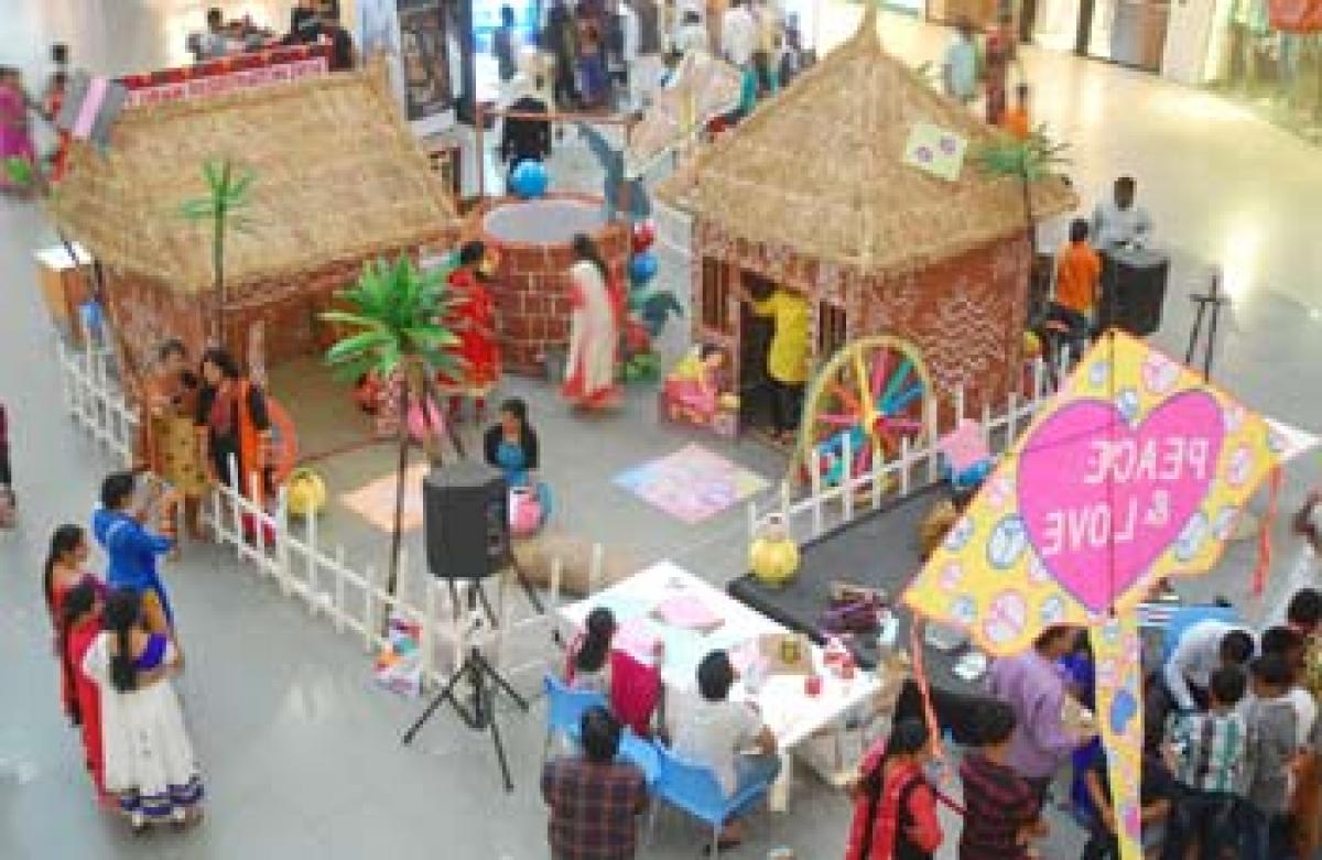 Amaravathi Malls spread the festival cheer