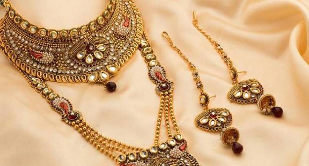 Jewellery tips for the season