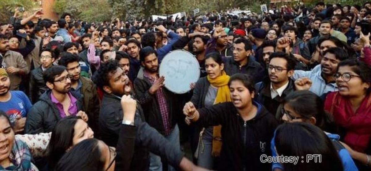 Left Front, Congress take out joint rally in Kolkata over JNU row