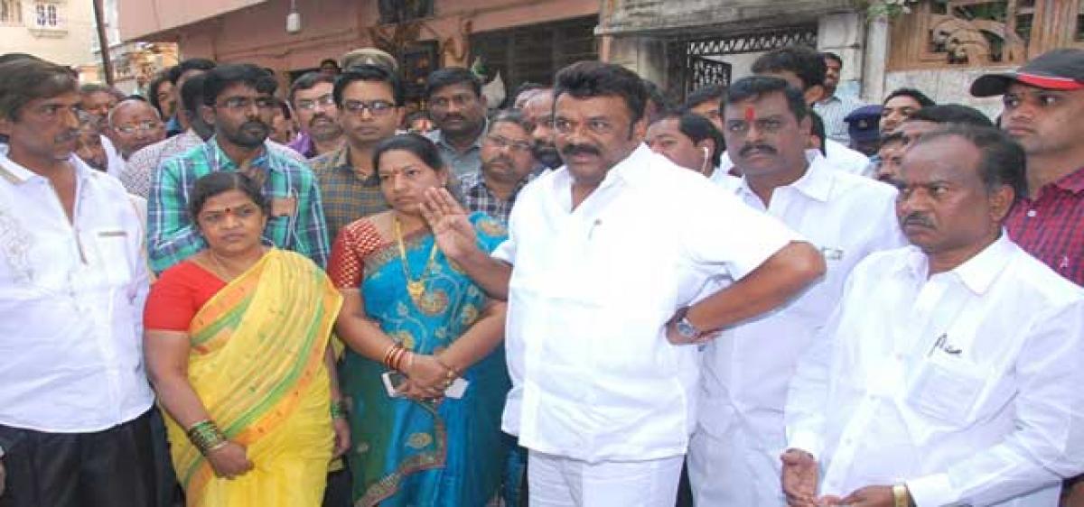 Talasani pulls up GHMC officials