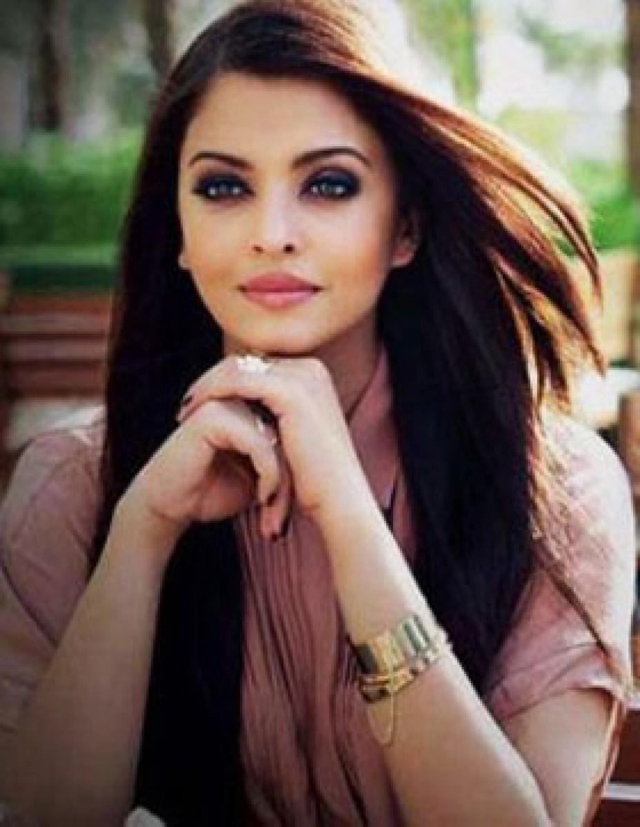 `Shy` Aish to dodge kissing scene with Ranbir in `ADHM`