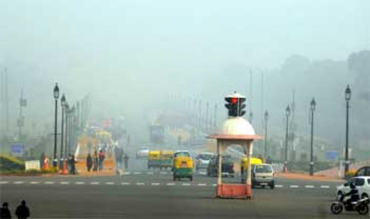 Hazy Friday morning in Delhi