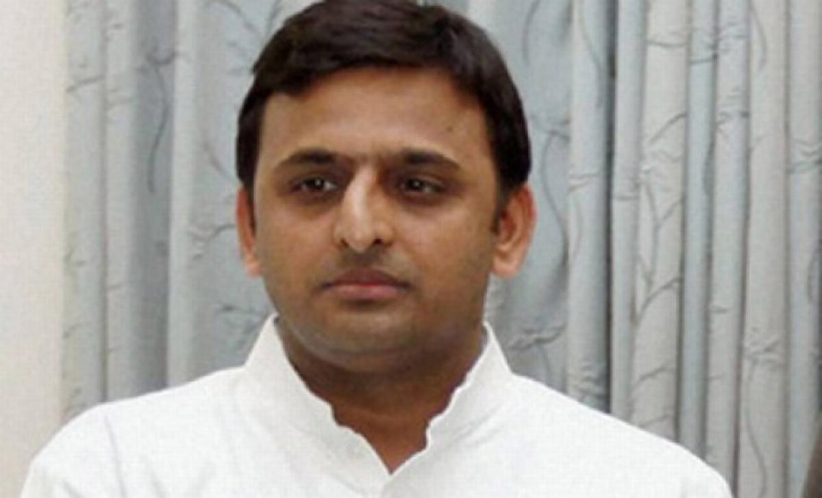 Fix match going on between Centre, Akhilesh Govt.: BSP