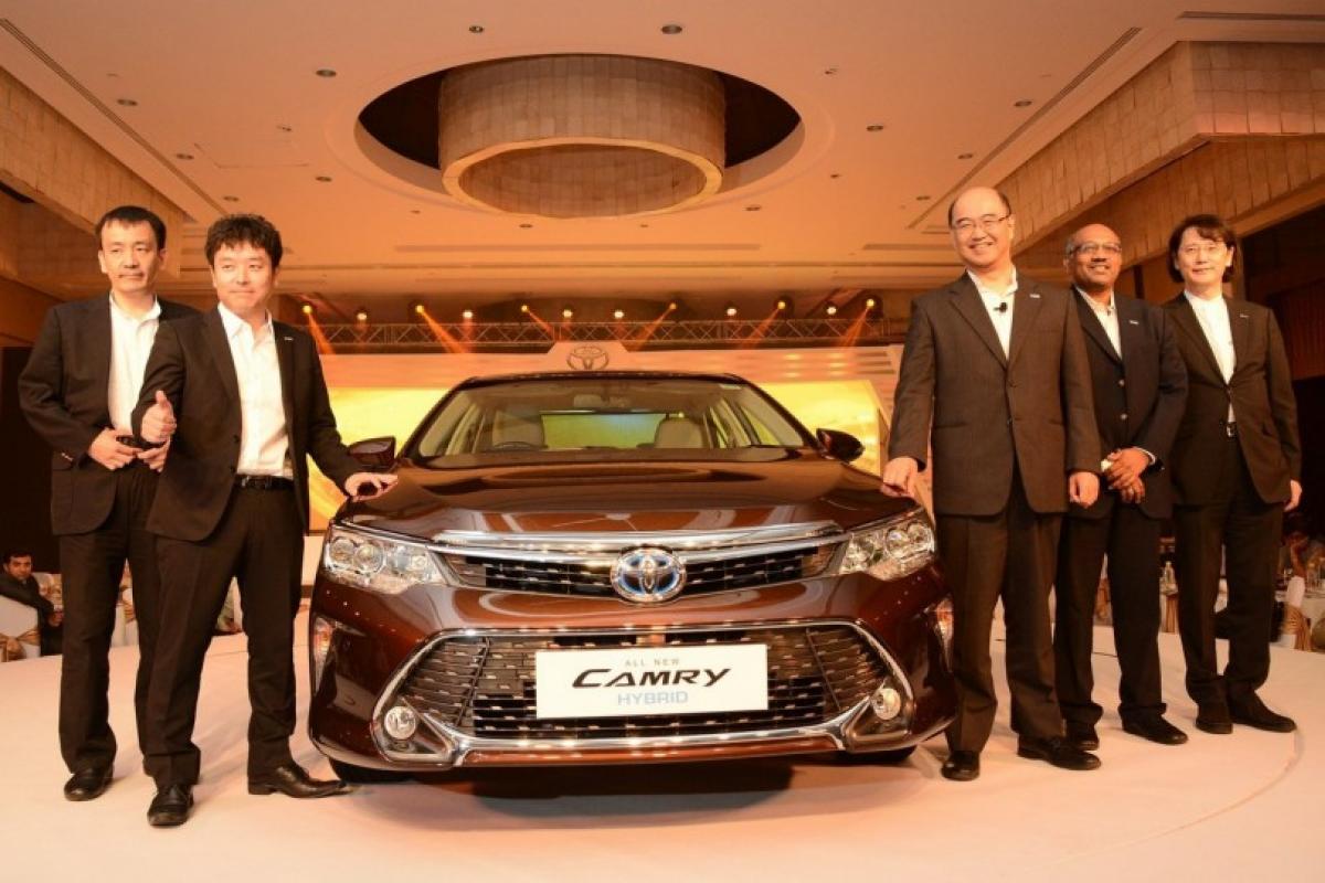 Toyota cuts Camry hybrid price by Rs 2.3 lakhs